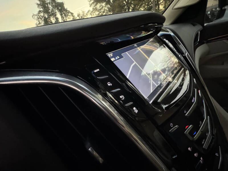 2017 Cadillac Escalade Luxury