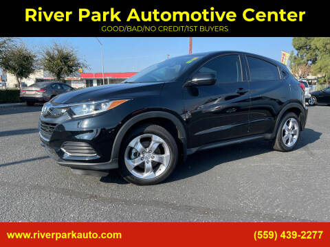 2022 Honda HR-V for sale at River Park Automotive Center in Fresno CA