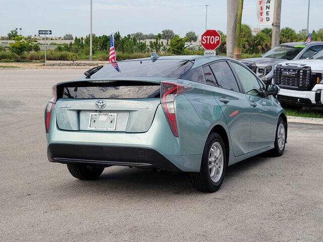 2016 Toyota Prius Two