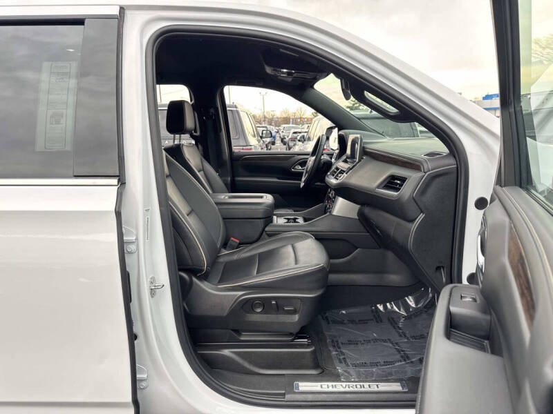 2023 Chevrolet Suburban Premier