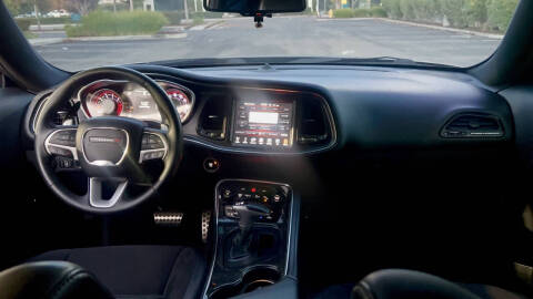 2016 Dodge Challenger R/T Plus