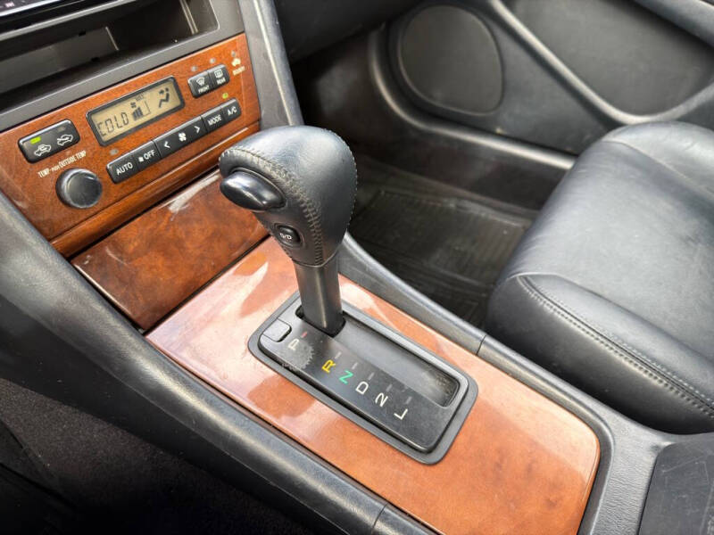 2000 Lexus ES 300