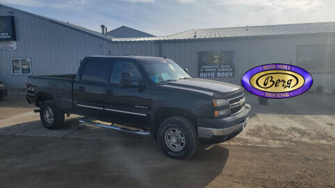 2006 Chevrolet Silverado 2500HD for sale at BERG AUTO MALL & TRUCKING INC in Beresford SD