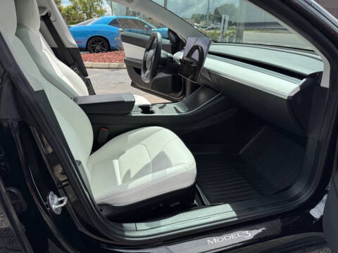 2020 Tesla Model 3 Standard Range