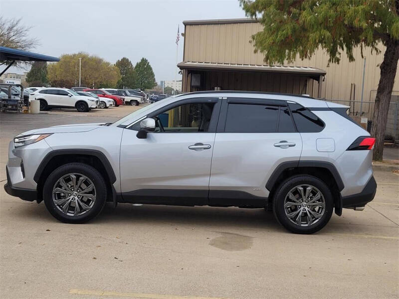 2024 Toyota RAV4 Hybrid XLE Premium