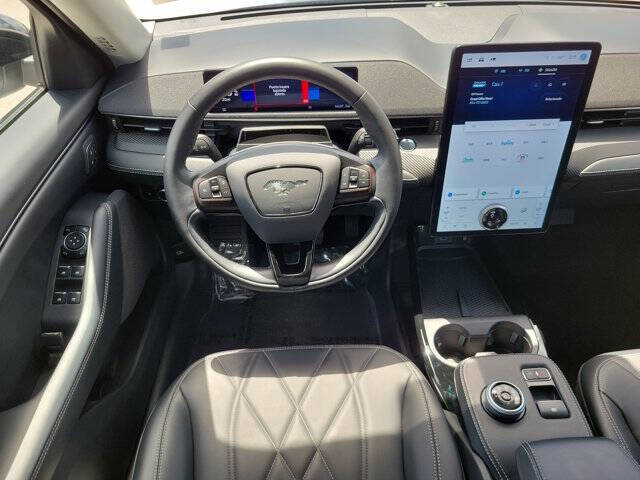2024 Ford Mustang Mach-E Select
