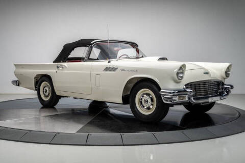 1957 Ford Thunderbird