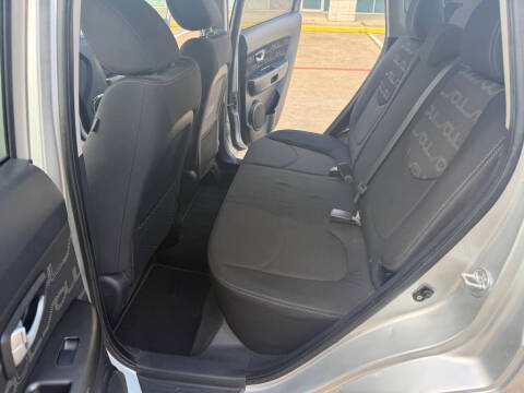2013 Kia Soul +