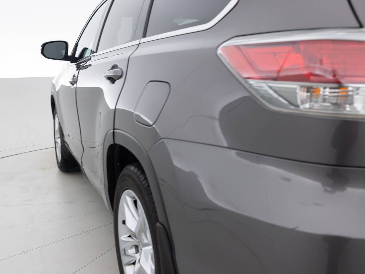 Used Car 2014 Toyota Highlander  Limited Platinum Awd 4dr Suv For Sale Under $15,000 In Coal City, Illinois