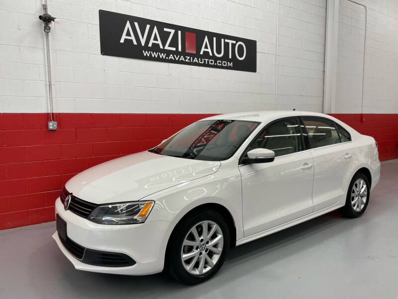 2013 Volkswagen Jetta for sale at AVAZI AUTO GROUP LLC in Gaithersburg MD