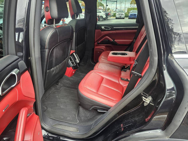 2017 Porsche Cayenne S