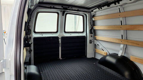 2025 Chevrolet Express 2500