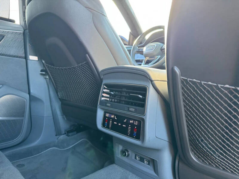 2019 Audi Q8 quattro Prestige 55 TFSI