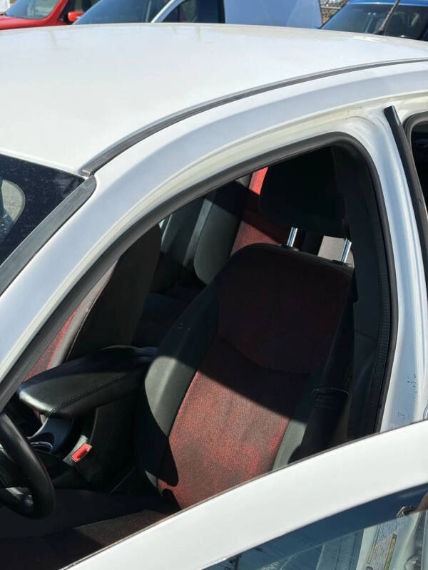 2012 Dodge Avenger SXT Plus