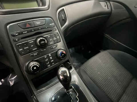 2011 Hyundai Genesis Coupe 2.0T