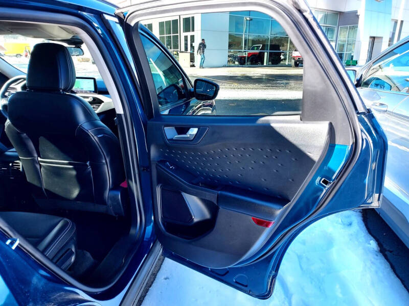 2020 Ford Escape SEL