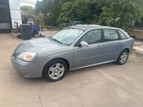 2007 Chevrolet Malibu Maxx for sale at Hall's Motor Co. LLC in Wichita KS