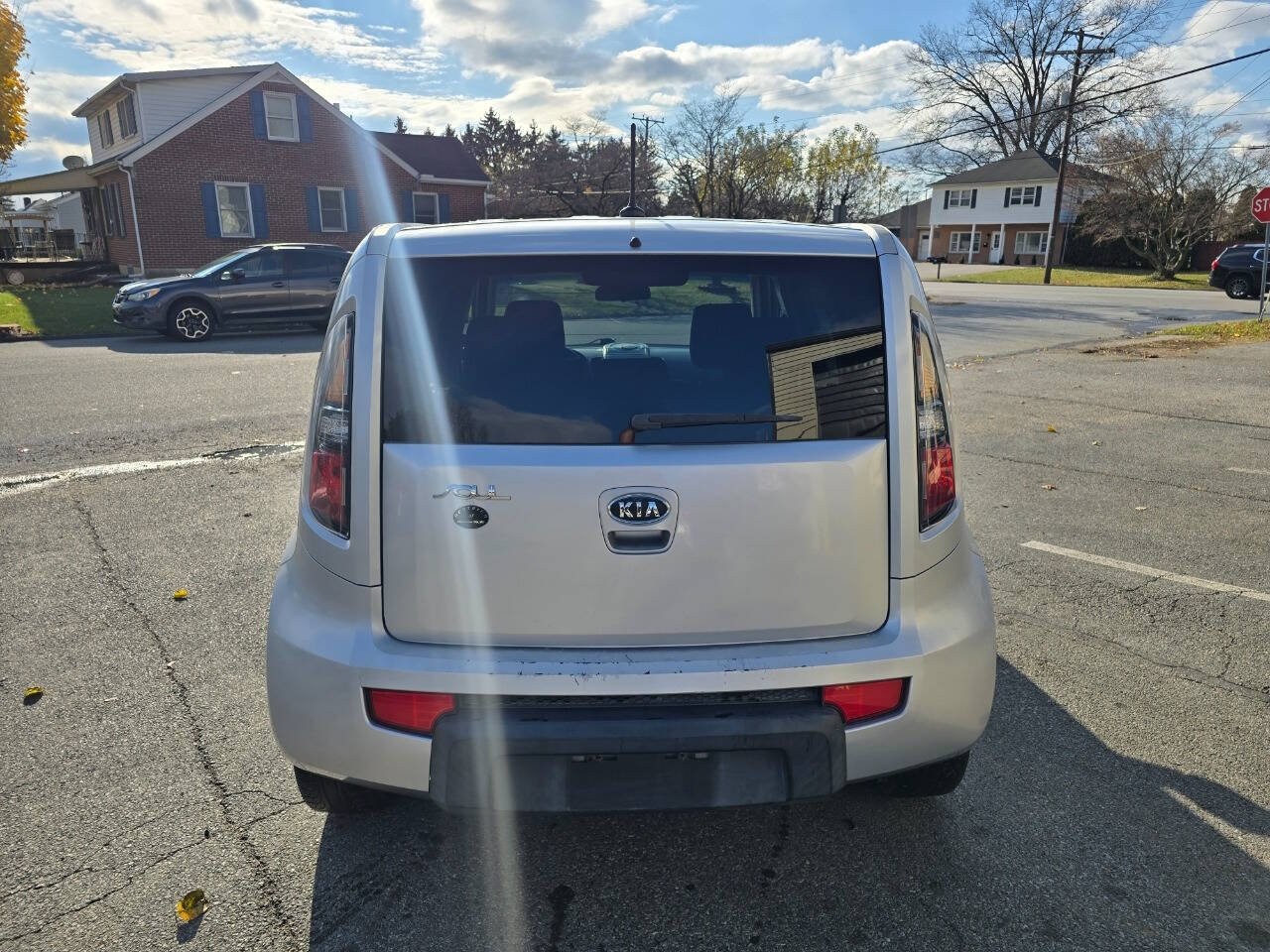 2011 Kia Soul for sale at QUEENSGATE AUTO SALES in York, PA