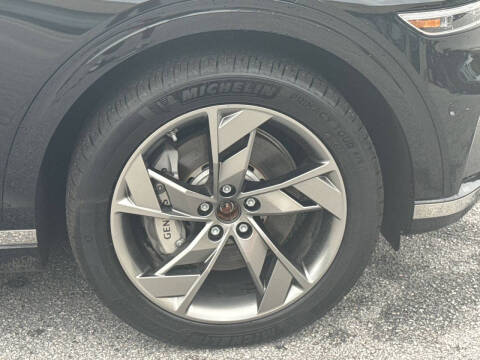 2023 Genesis Electrified GV70