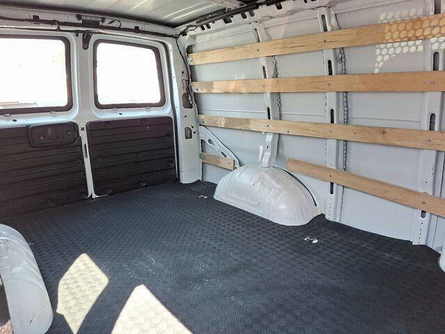 2023 Chevrolet Express 2500