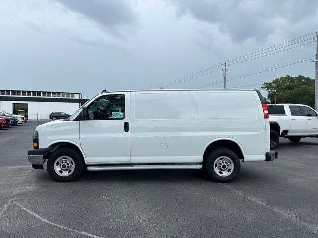 2022 GMC Savana 2500