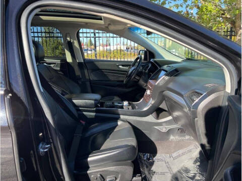 2019 Ford Edge Titanium