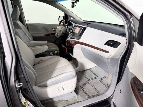 2013 Toyota Sienna
