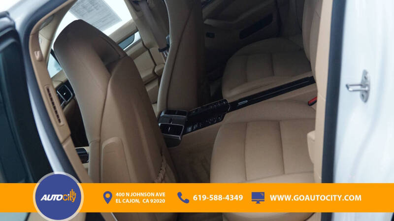 2015 Porsche Panamera