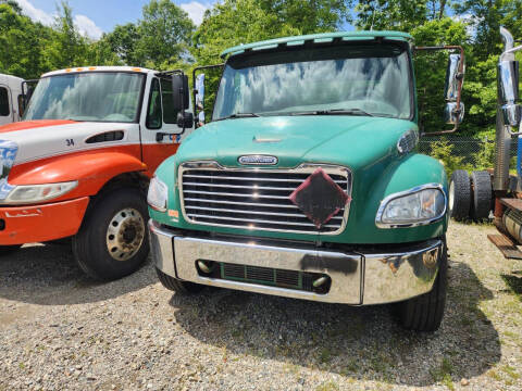 2006 Freightliner M2 106