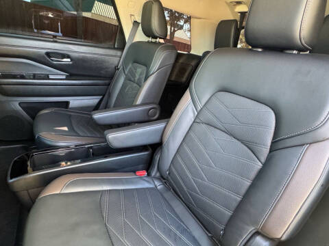 2024 Nissan Pathfinder Platinum