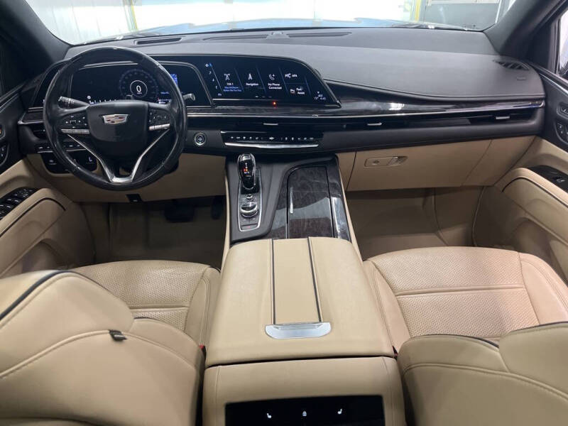 2022 Cadillac Escalade ESV Premium Luxury