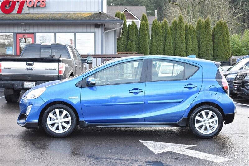 2017 Toyota Prius c One