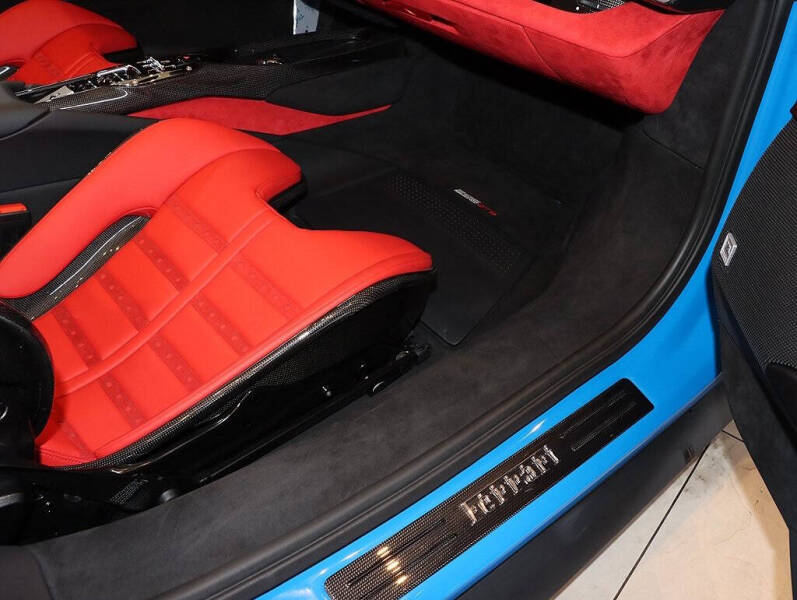 2024 Ferrari 296 GTS