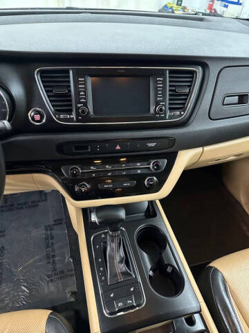 2017 Kia Sedona LX