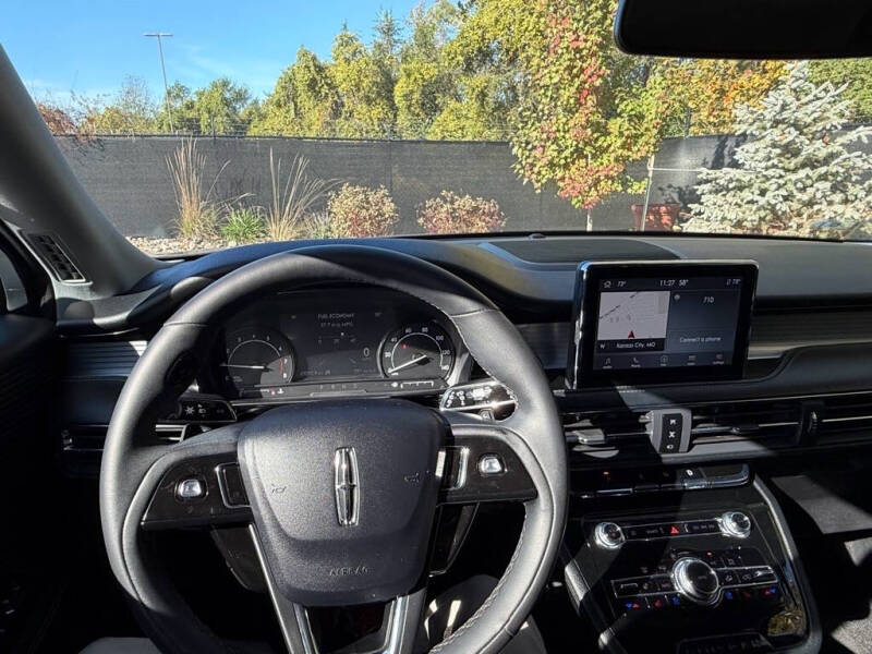 2022 Lincoln Corsair Standard