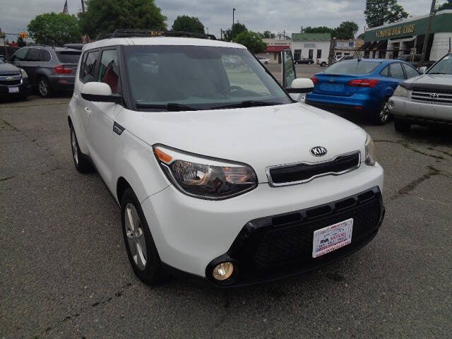 2016 Kia Soul +