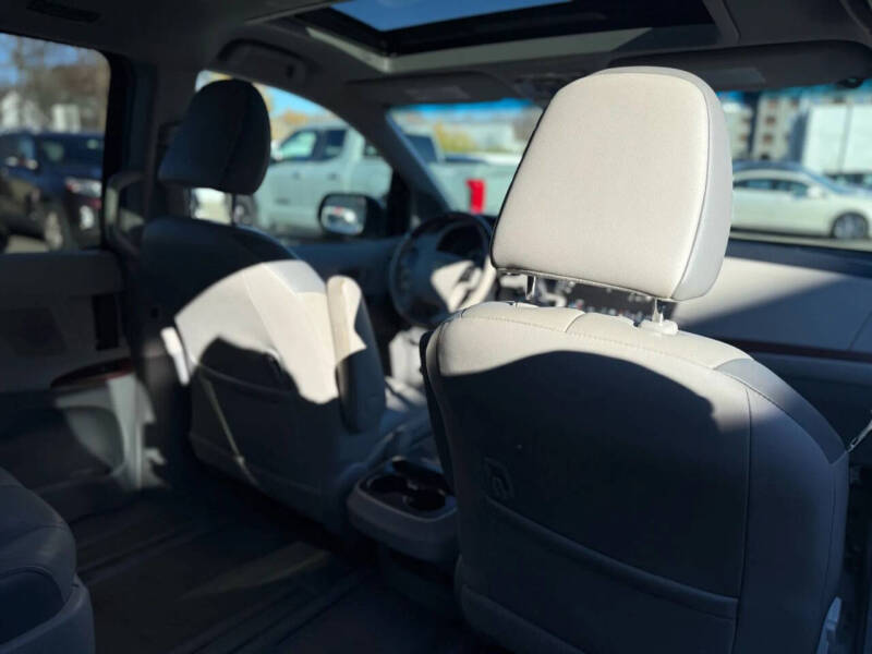 2013 Toyota Sienna