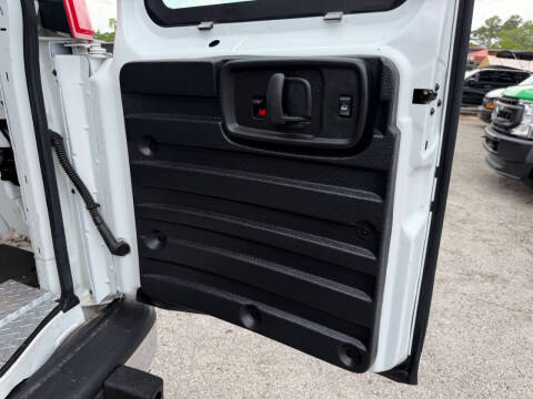 2021 Chevrolet Express 2500