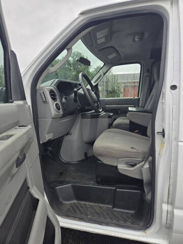 2013 Ford E-Series E-250