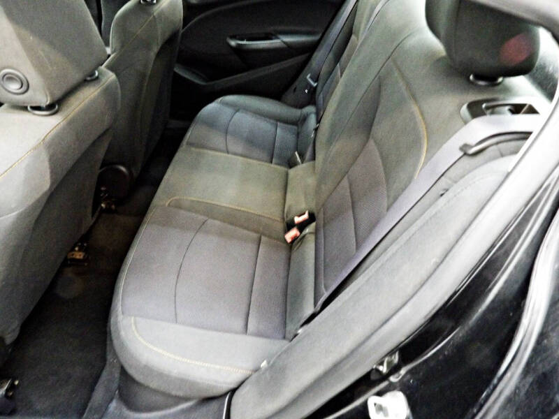 2017 Chevrolet Cruze LS Auto