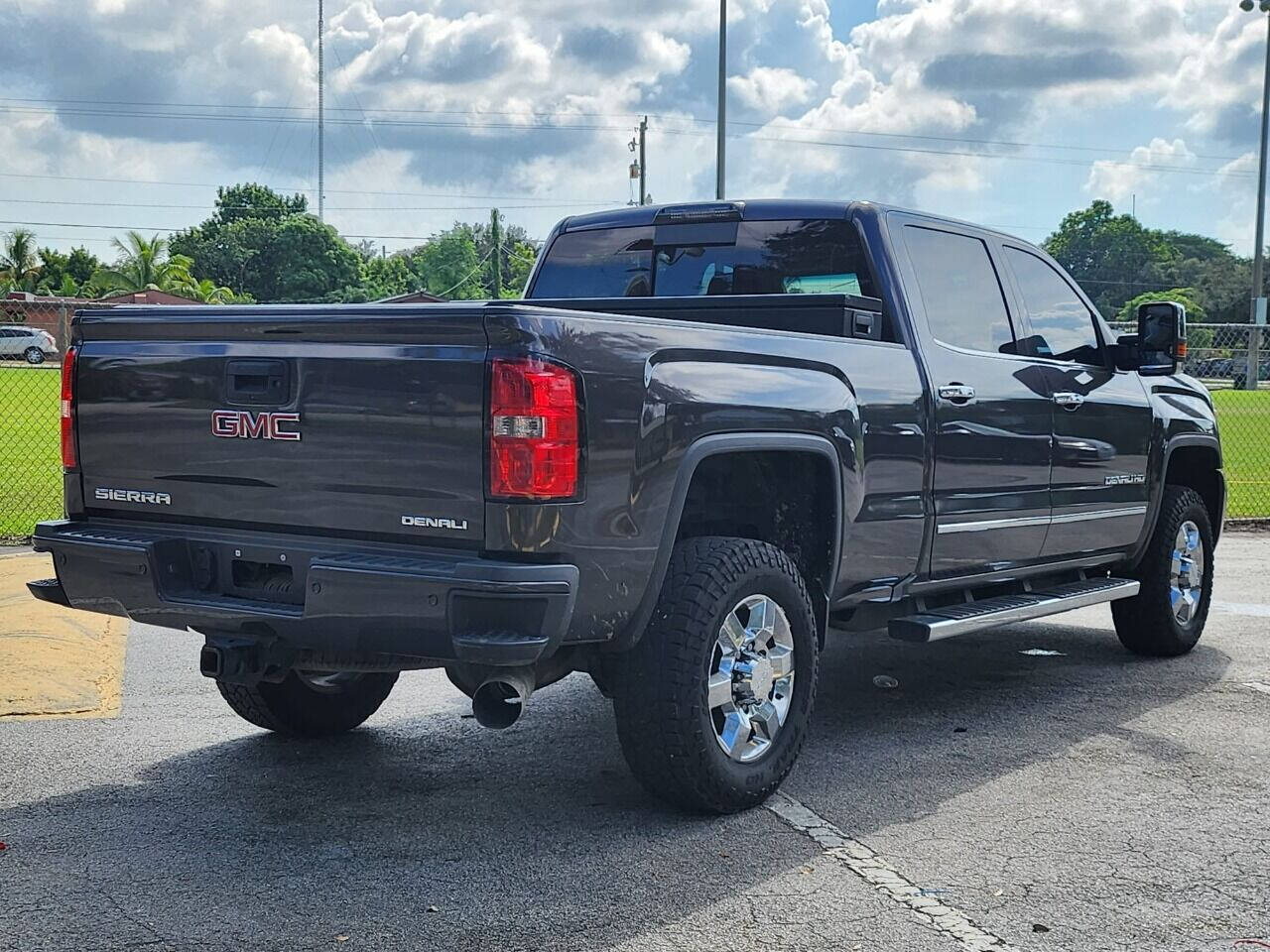 2016 GMC Sierra Pickup - $33,995