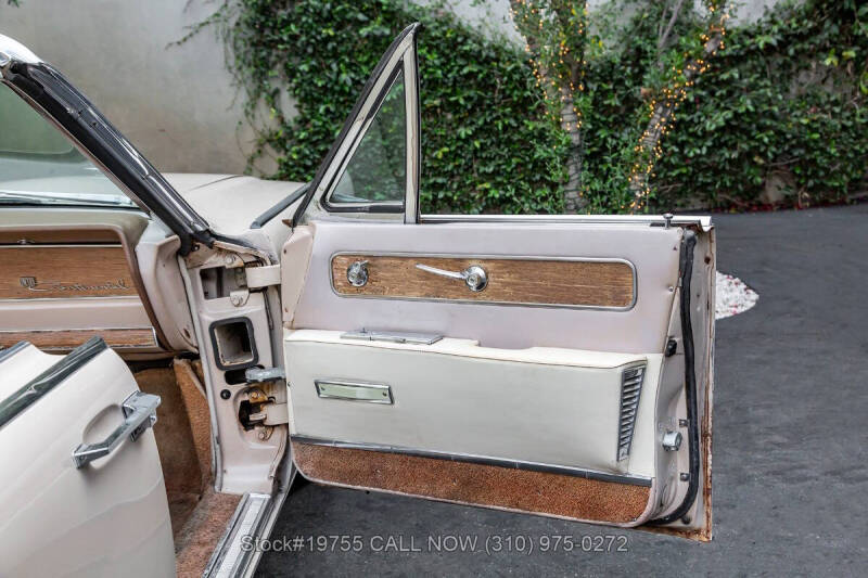 1961 Lincoln Continental