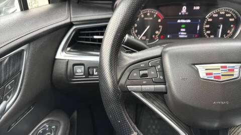 2022 Cadillac XT6 Premium Luxury