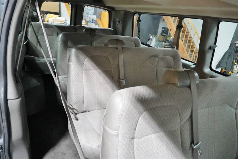 2017 Chevrolet Express LT 3500