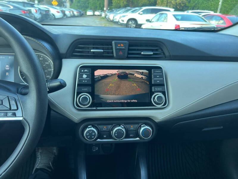 2021 Nissan Versa SV