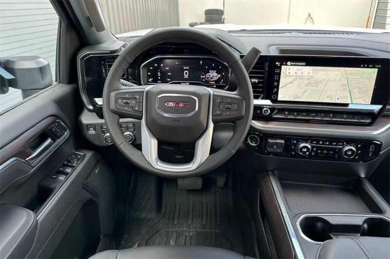 2025 GMC Sierra 2500HD