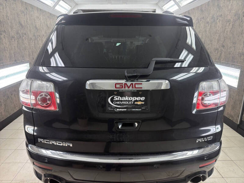 2011 GMC Acadia Denali