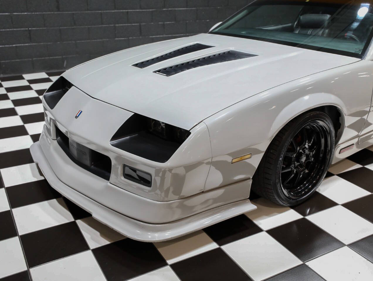 1989 Chevrolet Camaro 35