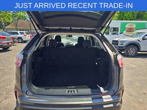 2020 Ford Edge SE
