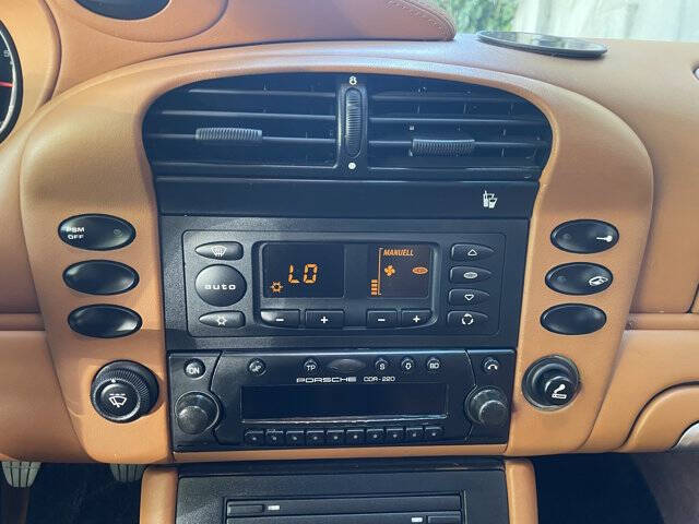 2002 Porsche 911 Carrera 4S